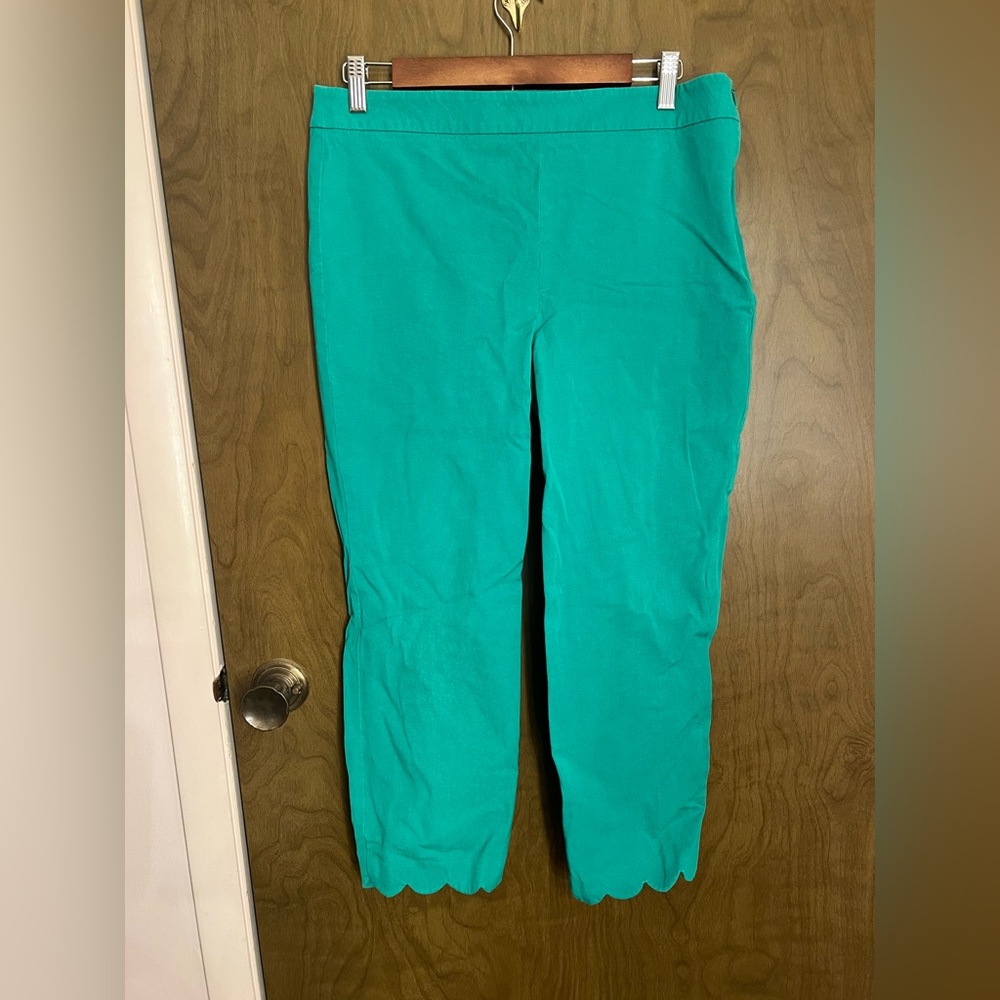 Talbots Green Scalloped Cropped Pants